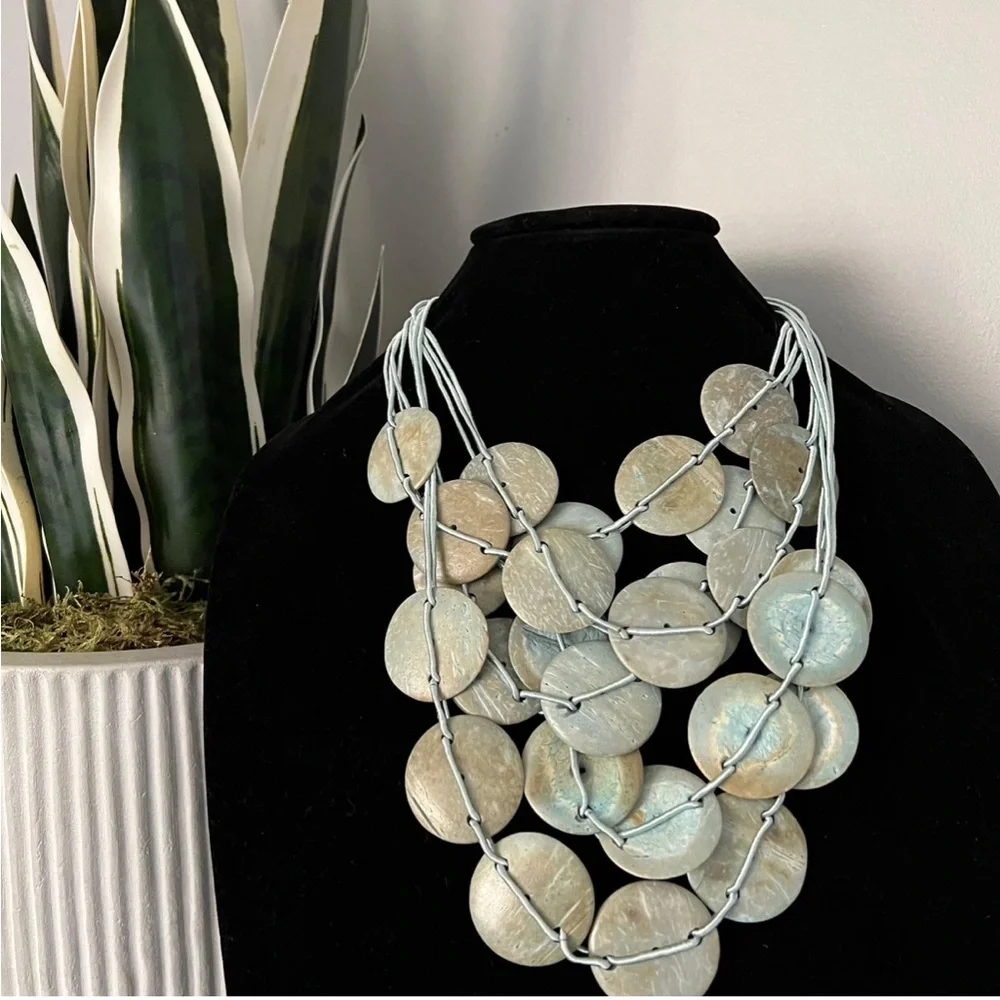 Necklace - Picture 1 of 1